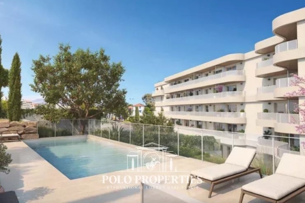 Appartement de luxe à vendre à Saint-Laurent-du-Var, 220 000 €, Photo 2