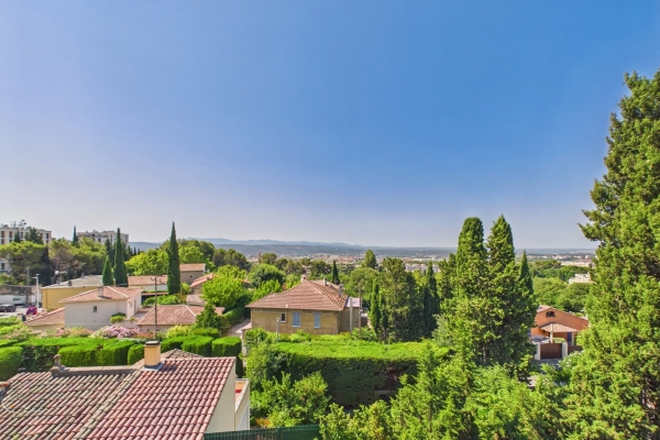 Luxury Apartment for sale in Aix-en-Provence, 798 000 €, Photo 2