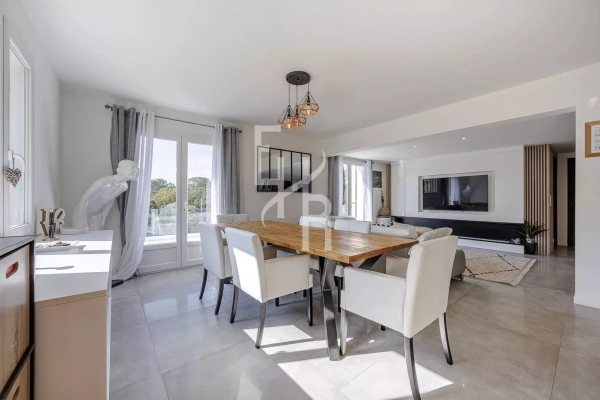 Maison de luxe à vendre à Mougins, 1 095 000 €, Photo 2