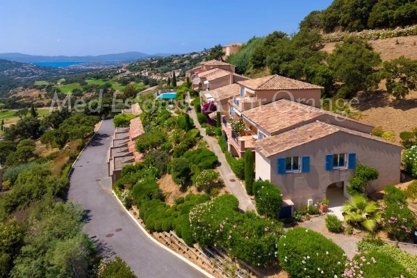 Luxury Apartment for sale in Sainte-Maxime, 725 000 €, Photo 3