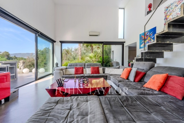 Luxury House for sale in Mougins, 1 420 000 €, Photo 6