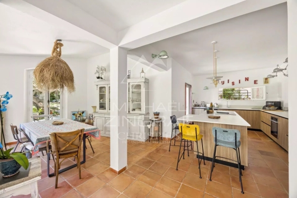 Maison de luxe à vendre à Tourrettes-sur-Loup, 2 090 000 €, Photo 6