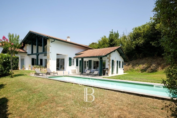 Luxury House for sale in Ascain, 1 250 000 €, Photo 1