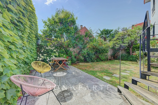 Maison de luxe à vendre à Suresnes, 1 430 000 €, Photo 1