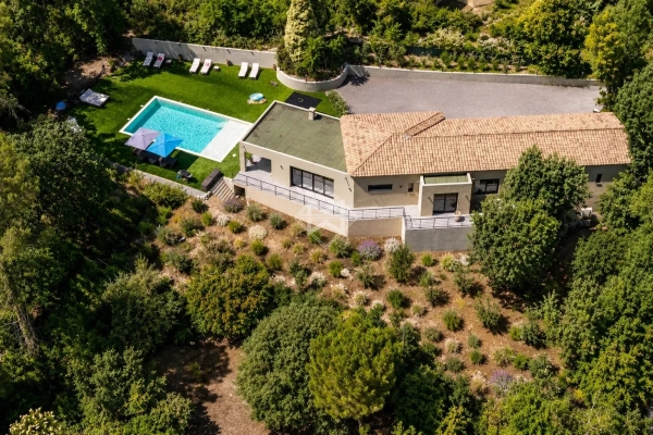 Maison de luxe à vendre à Mouans-Sartoux, 1 150 000 €, Photo 1