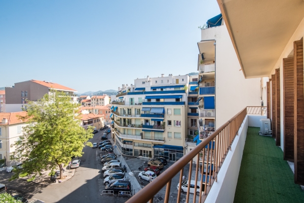 Appartement de luxe à vendre à Nice, 330 000 €, Photo 1