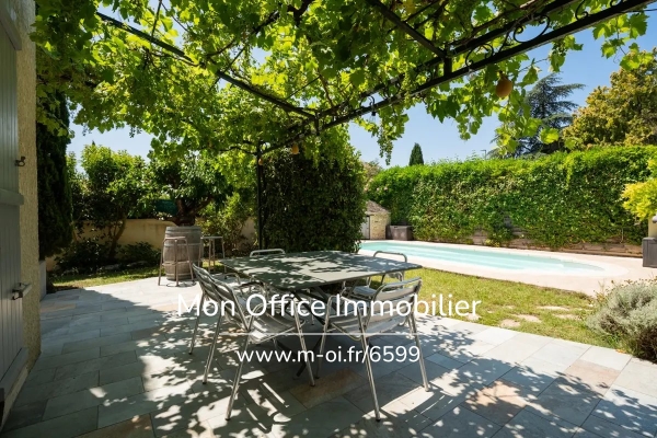 Maison de luxe à vendre à Aix-en-Provence, 659 000 €, Photo 1