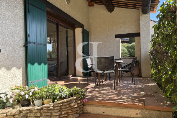 Maison de luxe à vendre à Châteauneuf-de-Gadagne, 469 000 €, Photo 1
