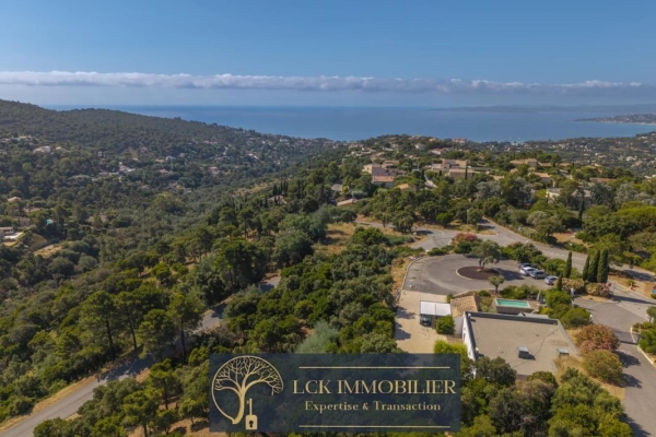 Maison de luxe à vendre à Roquebrune-sur-Argens, 999 000 €, Photo 1