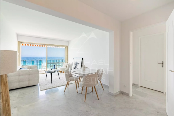 Luxury Apartment for sale in Roquebrune-Cap-Martin, 795 000 €, Photo 2