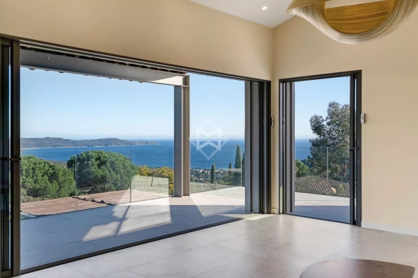Maison de luxe à vendre à Cavalaire-sur-Mer, 2 990 000 €, Photo 6