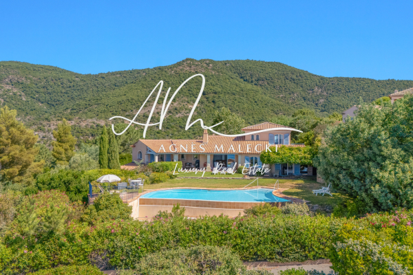 Maison de luxe à vendre à Rayol Canadel sur Mer, 2 290 000 €, Photo 1