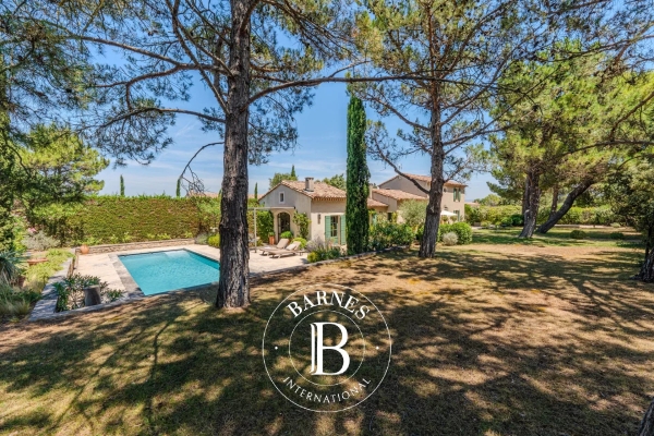 Maison de luxe à vendre à Eygalières, 2 150 000 €, Photo 1