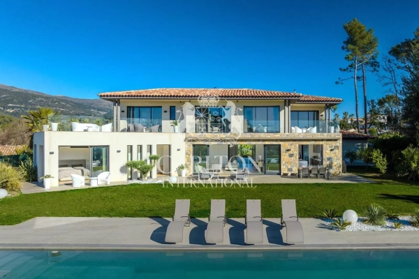 Maison de luxe à louer à Roquefort-les-Pins, 12 000 €, Photo 1