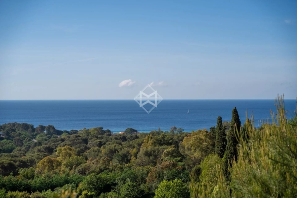 Luxury House for sale in La Croix-Valmer, 1 990 000 €, Photo 1