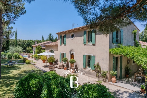 Luxury House for sale in Eygalières, 2 150 000 €, Photo 2
