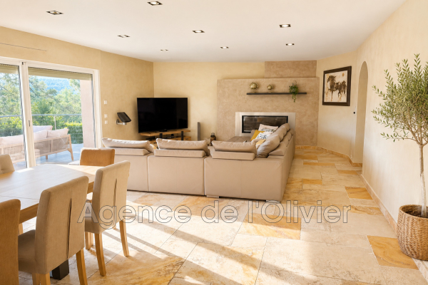 Luxury House for sale in Roquefort-les-Pins, 2 150 000 €, Photo 3