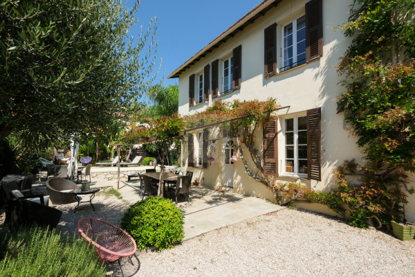 Maison de luxe à vendre à Saint-Laurent-du-Var, 950 000 €, Photo 4