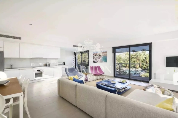 Maison de luxe à louer à Cap d'Antibes, 14 000 €, Photo 5
