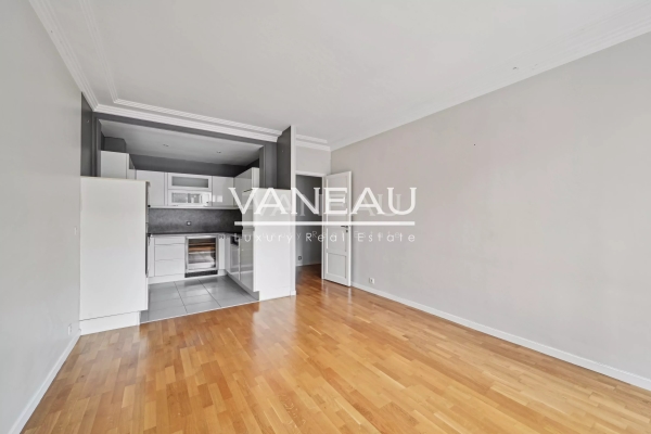 Appartement de luxe à louer à Paris 16ème, 1 960 €, Photo 1