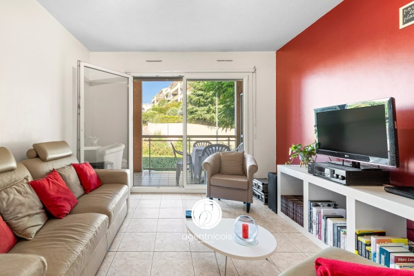 Appartement de luxe à vendre à Saint-Laurent-du-Var, 249 000 €, Photo 1