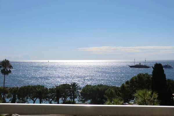 Appartement de luxe à louer à Monaco, 3 200 €, Photo 1