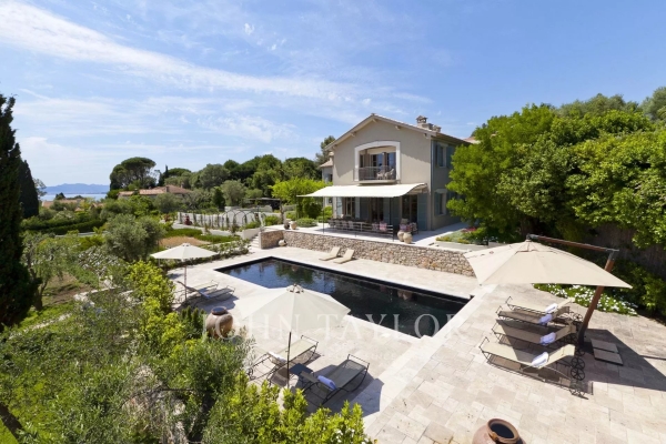 Maison de luxe à louer à Cap d'Antibes, 0 €, Photo 1