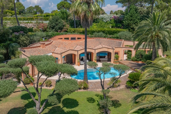 Luxury House for sale in Mougins, 3 700 000 €