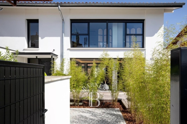 Luxury House for sale in Anglet, 1 640 000 €, Photo 2