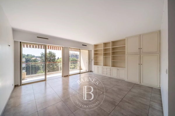 Luxury Apartment for sale in Cannes, 375 000 €, Photo 3