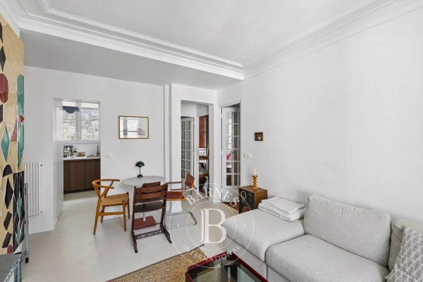 Luxury Apartment for sale in Paris 11ème, 580 000 €, Photo 3