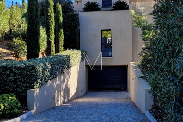 Luxury Apartment for sale in Sainte-Maxime, 1 345 000 €, Photo 4