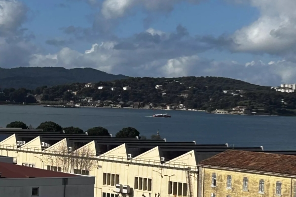 Appartement de luxe à vendre à Toulon, 235 000 €, Photo 4