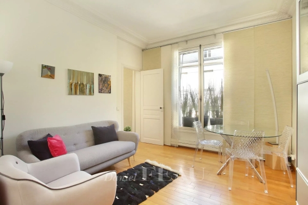 Appartement de luxe à louer à Paris 7ème, 2 800 €, Photo 1