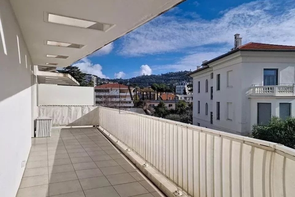 Luxury Apartment for sale in Cannes, 798 000 €, Photo 1