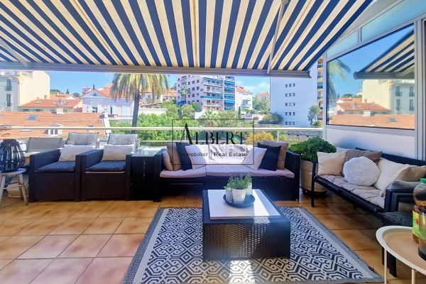 Luxury Apartment for sale in Cannes, 413 000 €, Photo 1