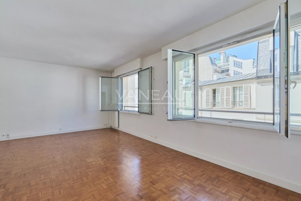 Luxury Apartment for sale in Paris 7ème, 965 000 €, Photo 1