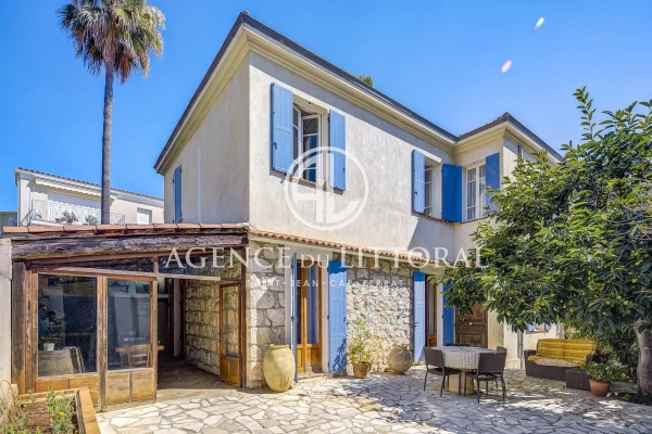Luxury House for sale in Saint-Jean-Cap-Ferrat, 2 400 000 €, Photo 1