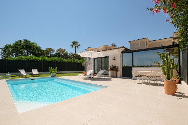 Maison de luxe à vendre à Villeneuve-Loubet, 749 000 €, Photo 2