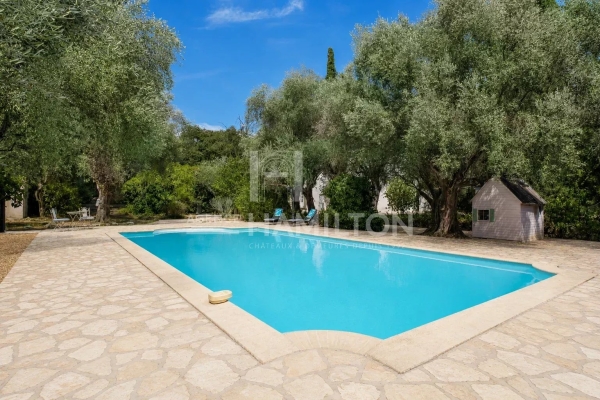 Luxury House for sale in Grasse, 1 300 000 €, Photo 2