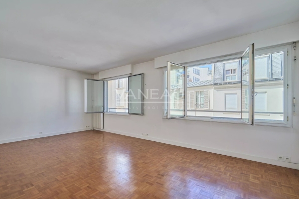 Luxury Apartment for sale in Paris 7ème, 965 000 €, Photo 4