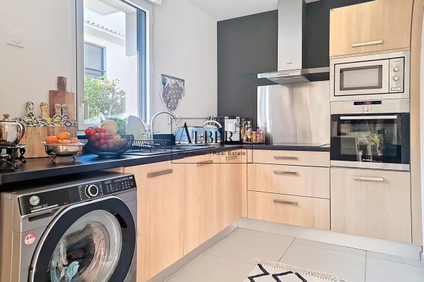 Luxury Apartment for sale in Cannes, 430 000 €, Photo 7