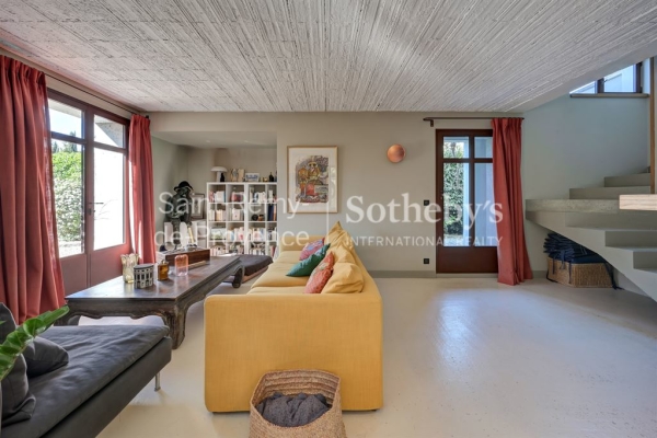 Maison de luxe à vendre à Saint-Rémy-de-Provence, 845 000 €, Photo 1