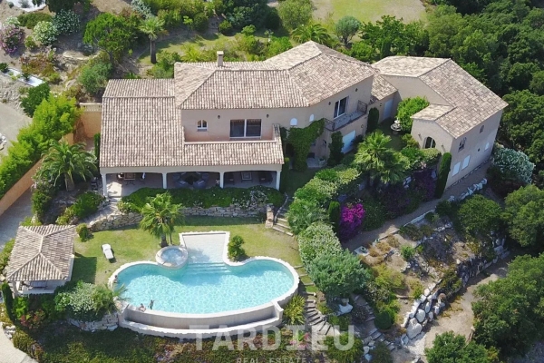 Luxury House for sale in Grimaud, 4 200 000 €, Photo 1