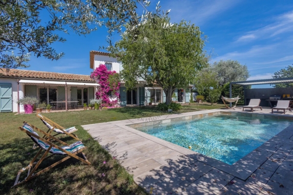 Maison de luxe à vendre à Mougins, 1 980 000 €