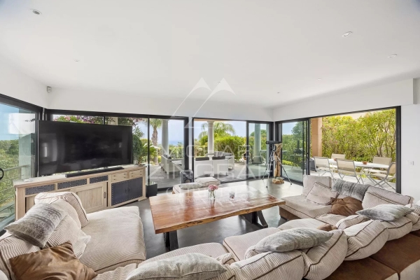 Maison de luxe à vendre à Saint-Laurent-du-Var, 2 290 000 €, Photo 7