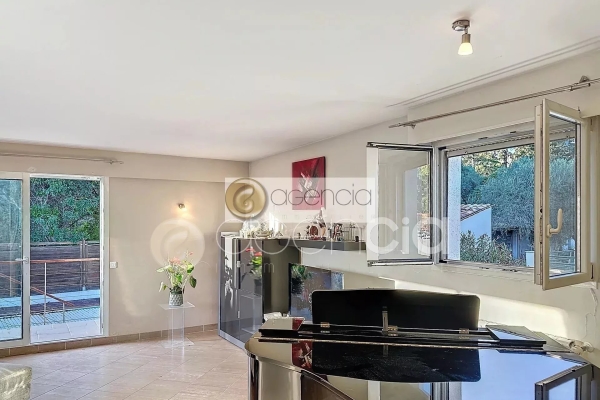 Maison de luxe à vendre à Cannes, 1 250 000 €, Photo 7