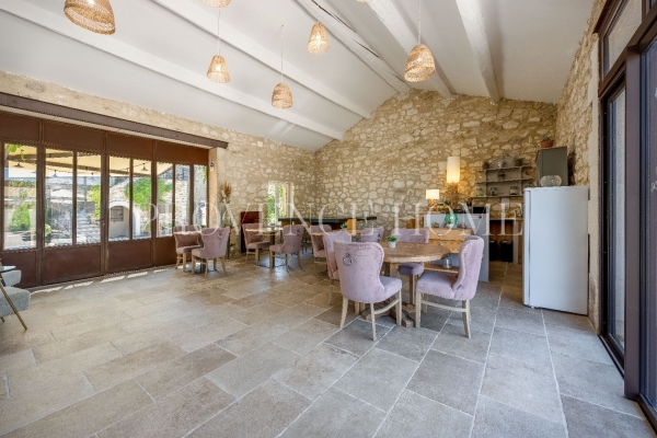 Luxury House for sale in Gordes, 3 300 000 €, Photo 7