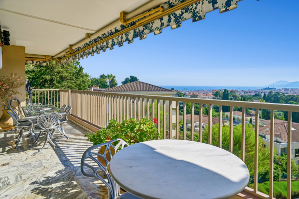 Luxury Apartment for sale in Cannes, 1 095 000 €, Photo 1