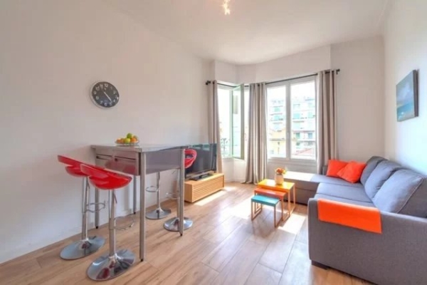 Appartement de luxe à louer à Nice, 1 345 €, Photo 1